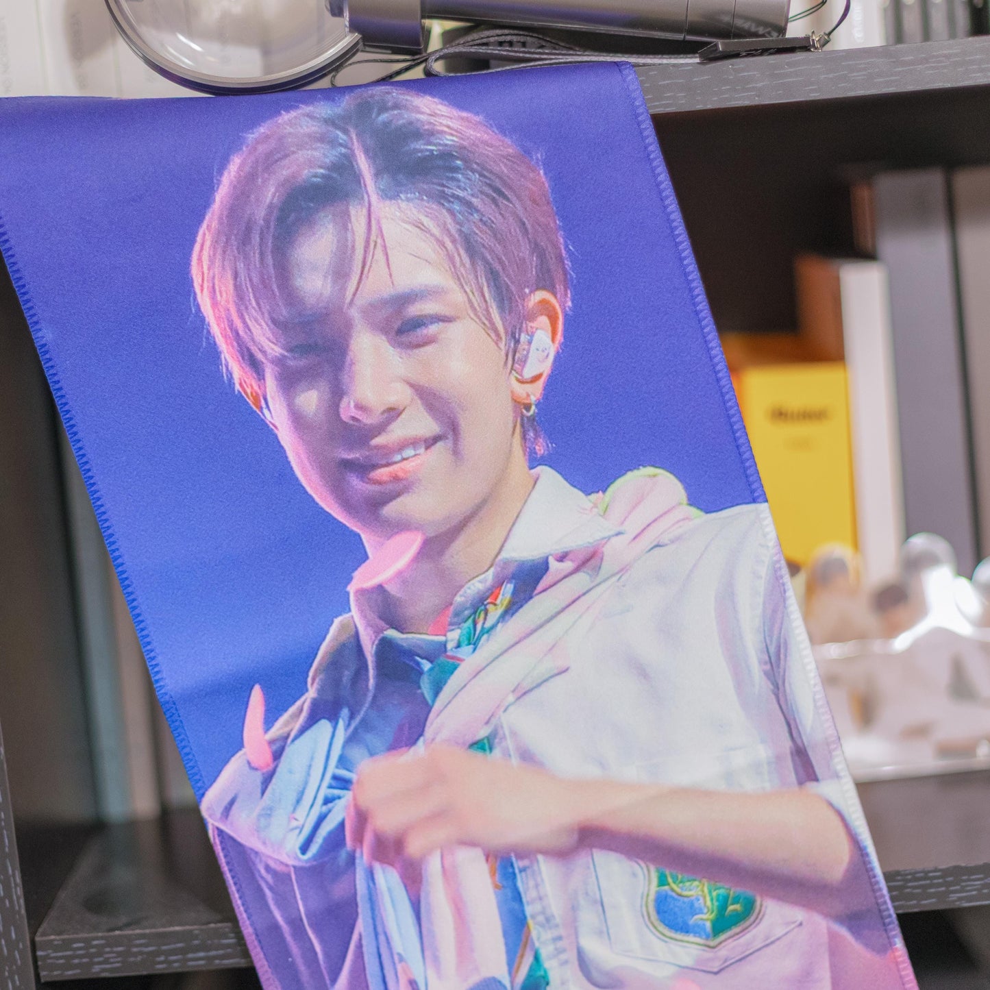 Love Lee Heeseung Slogan Banner
