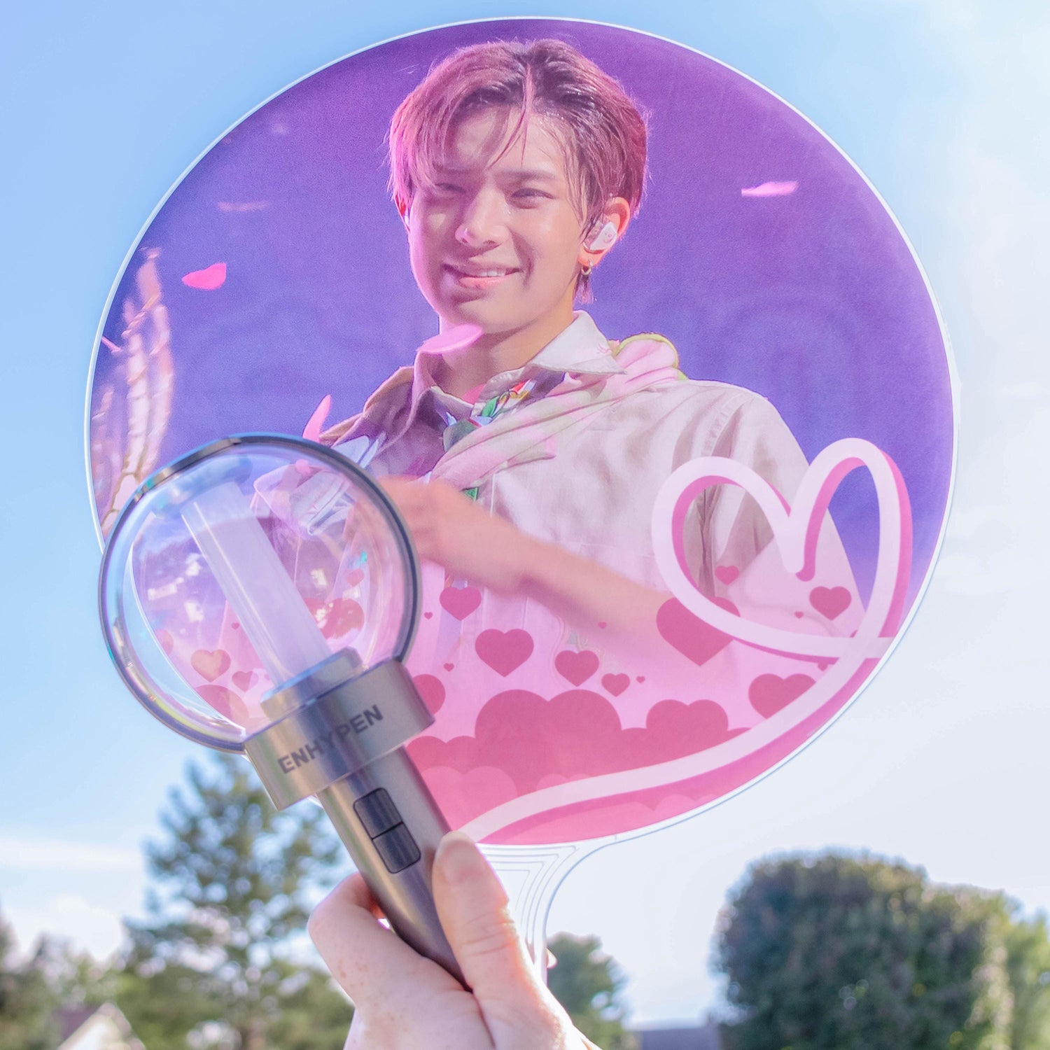 Pickets / Hand Fans
